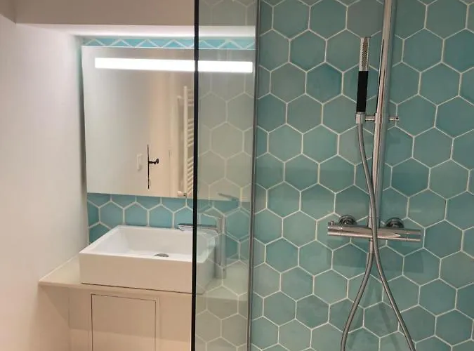 Apartment Summerhouse 2 Bed Quiet Old Balcony100m